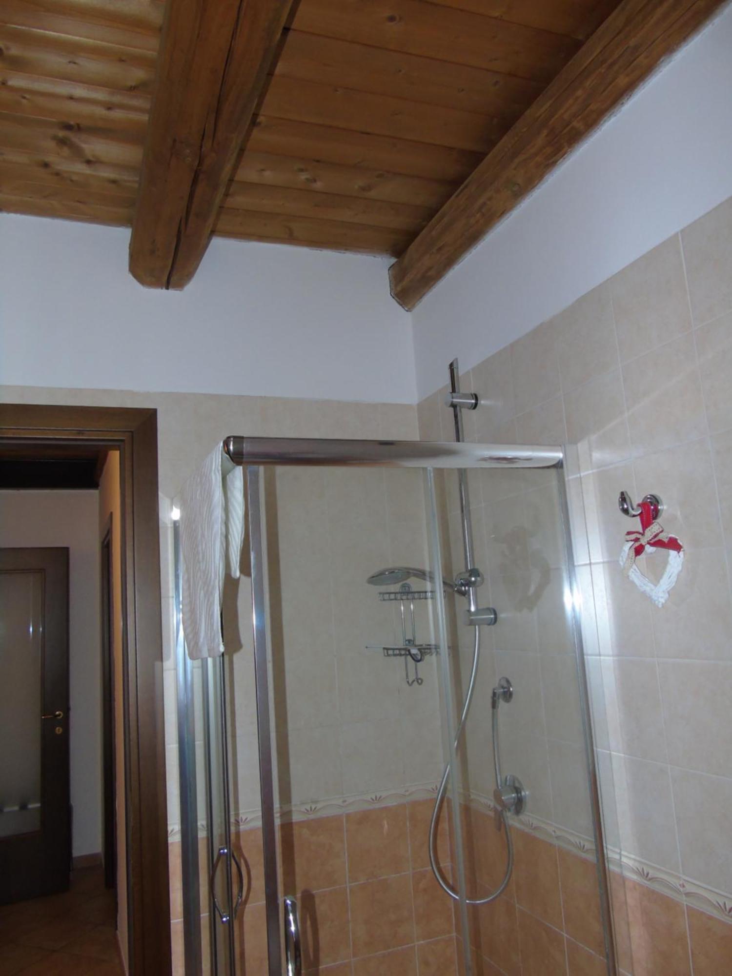 Tasi Apartaments Cento  Bagian luar foto