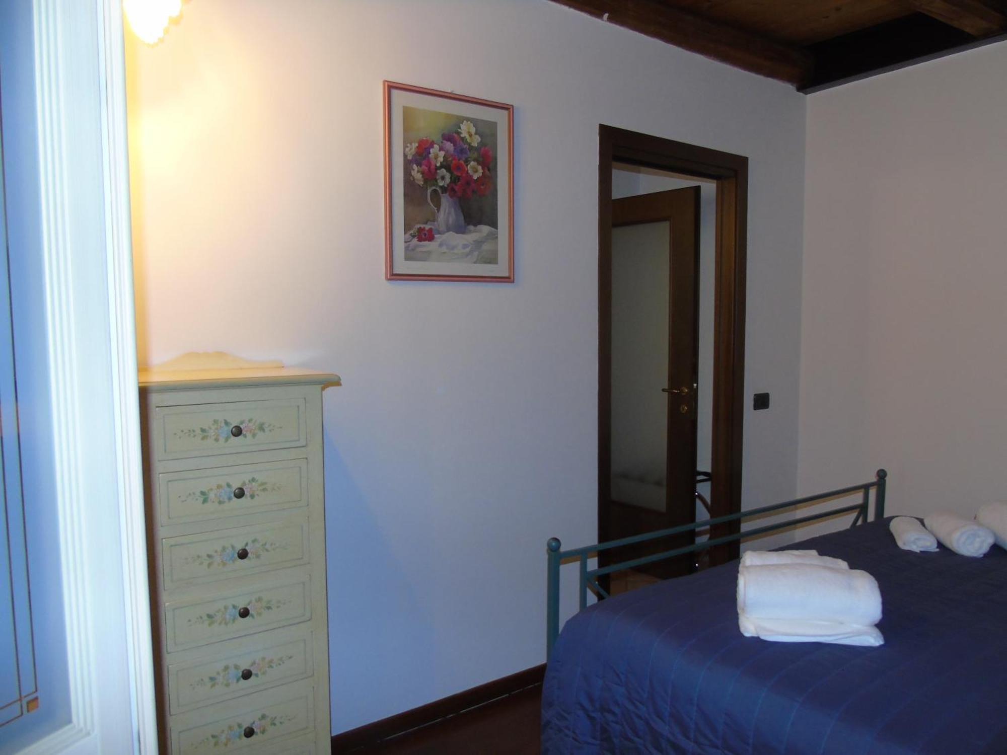 Tasi Apartaments Cento  Bagian luar foto